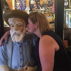 Meet your Posher, Rebecca